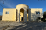 property gallery-image